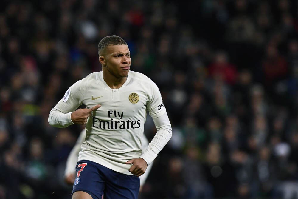 2元包子，干出100亿市值，凭什么？